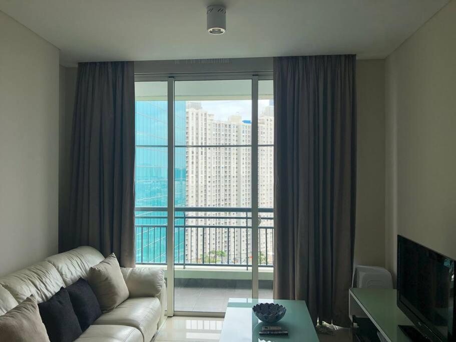 Central Park Residences Jakarta Exterior photo