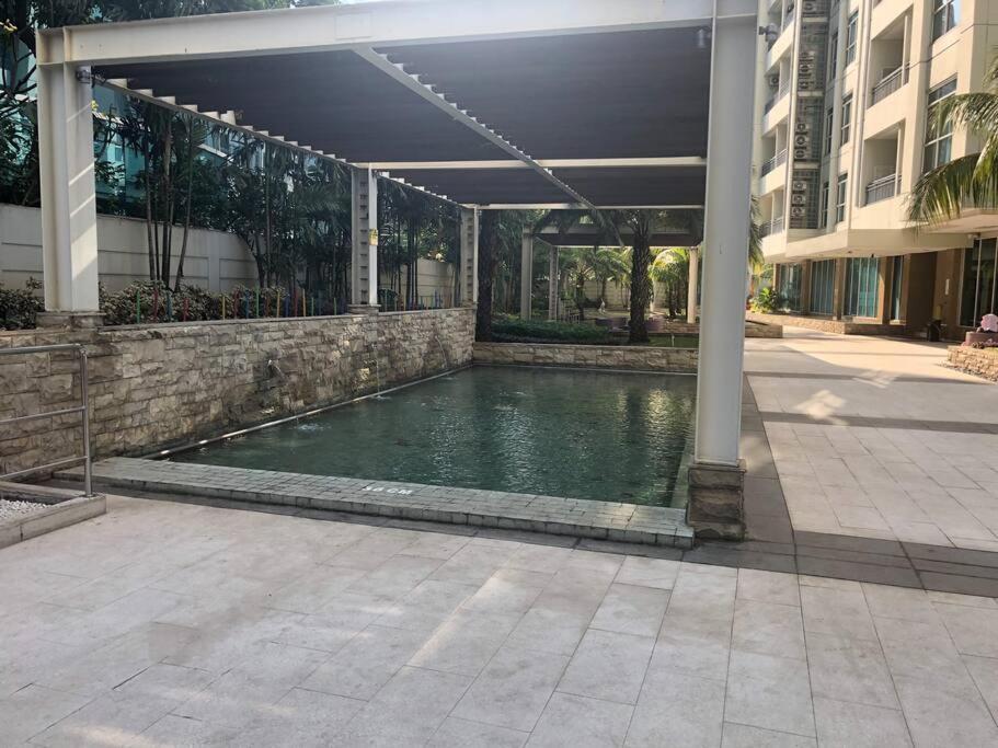 Central Park Residences Jakarta Exterior photo